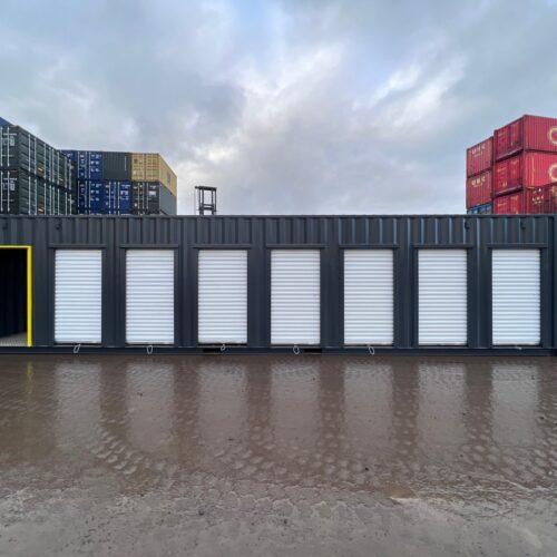 471970236_921472149963035_6111423078108846083_n.jpg 40ft High Cube 7-bay zelfopslagcontainercomplex - containereenheid voor meerdere winkels