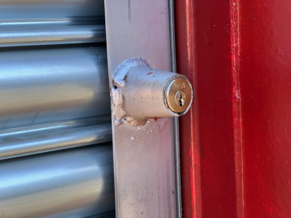20ft zeecontainer met rolluikdeur aan de voorkant - Veilige opslagcontainer te koop