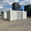 20ft zeecontainer met rolluikdeur - Nieuwe op maat gemaakte opslagcontainer RAL 7035 wit