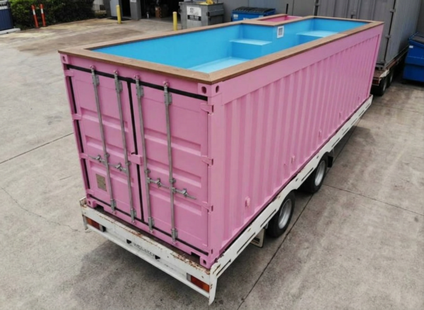 angle-531fcacc-8c4e-460f-bfc9-9a75084a19b8-3-3a6a91e5.png Roze 20 FT Container Zwembad