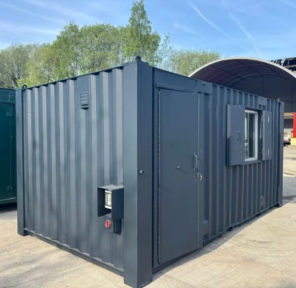 20ft Anti Vandal Office & Canteen Container te koop in Nederland - Beveiligd locatiekantoor met personeelspauzeruimte