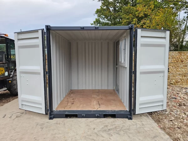 s-l1600-11-34.webp 8ft Shipping Container Site Office & Secure Lock-Up Box - Draagbare werkplaatsschuur met personeelsdeur en raam