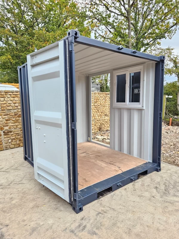 s-l1600-13-9.webp 8ft Shipping Container Site Office & Secure Lock-Up Box - Draagbare werkplaatsschuur met personeelsdeur en raam