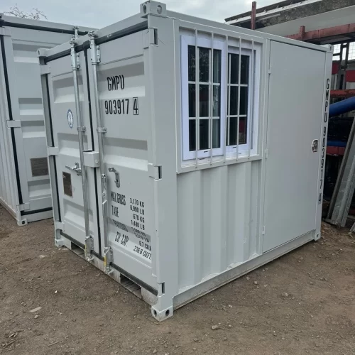 7ft-opslagcontainer voor locaties met personeelsdeur en veiligheidsraam - Nieuwe compacte opslageenheid